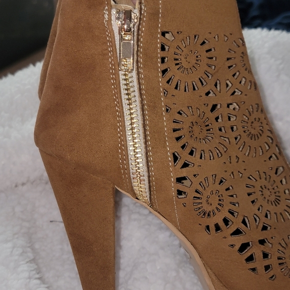 Suede Platforms Ankle Boots 4" heel - Picture 9 of 12